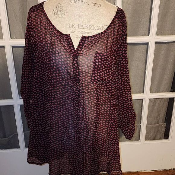 Torrid Womens Red Black Lips Kisses Sheer Blouse Valentines Day 3 3X‎ - Picture 1 of 5